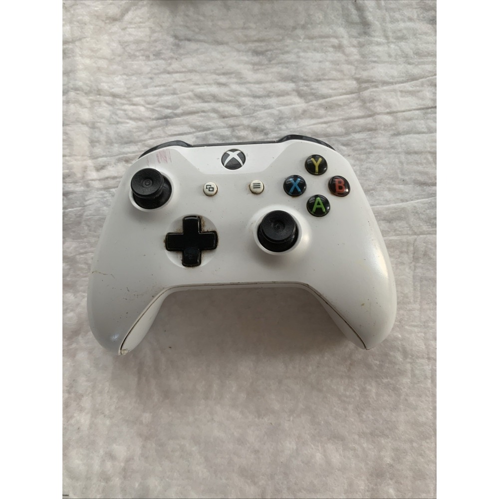 Xbox One Wireless Controller Model 1708 For Parts Only UNTESTED